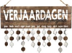 Houten verjaardagskalender