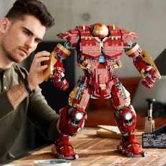 LEGO Hulkbuster